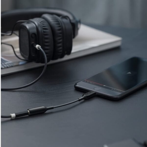 Anker Lightning Audio Jack Adapter 3.5mm A8193H11 Black - Image 2