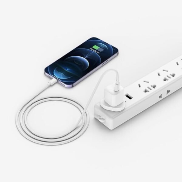 WiWU Nano GaN 30W 2 In 1 PD UK Fast Charger With Type-C To Lightning Cable - White - Image 4