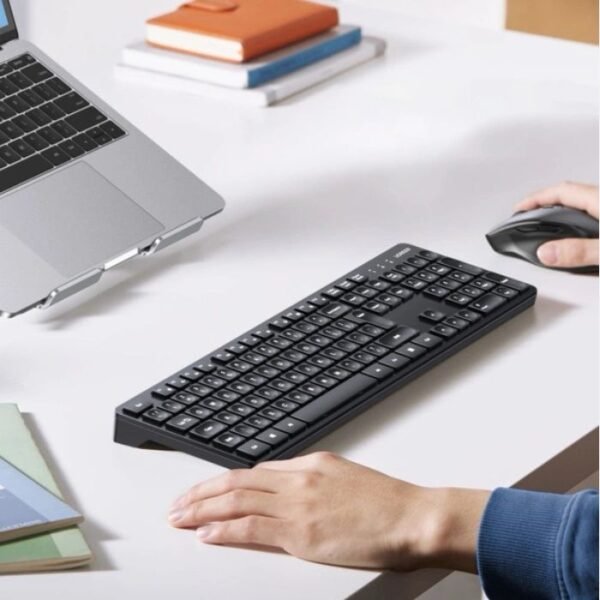 Ugreen 2.4Ghz Wireless Membrane Keyboard & Ergonomic Mouse Combo - Image 3