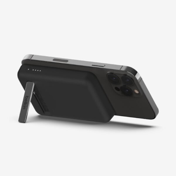 Belkin 5000mAh Magnetic Wireless Power Bank with Kick Stand for Smartphones - Black - Image 3