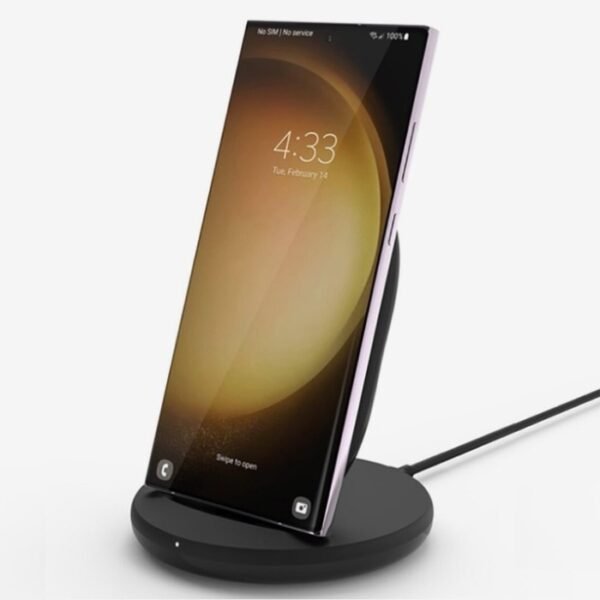 Belkin BoostCharge 15W Wireless Charging Stand + QC 3.0 15W Wall Charger - Image 5
